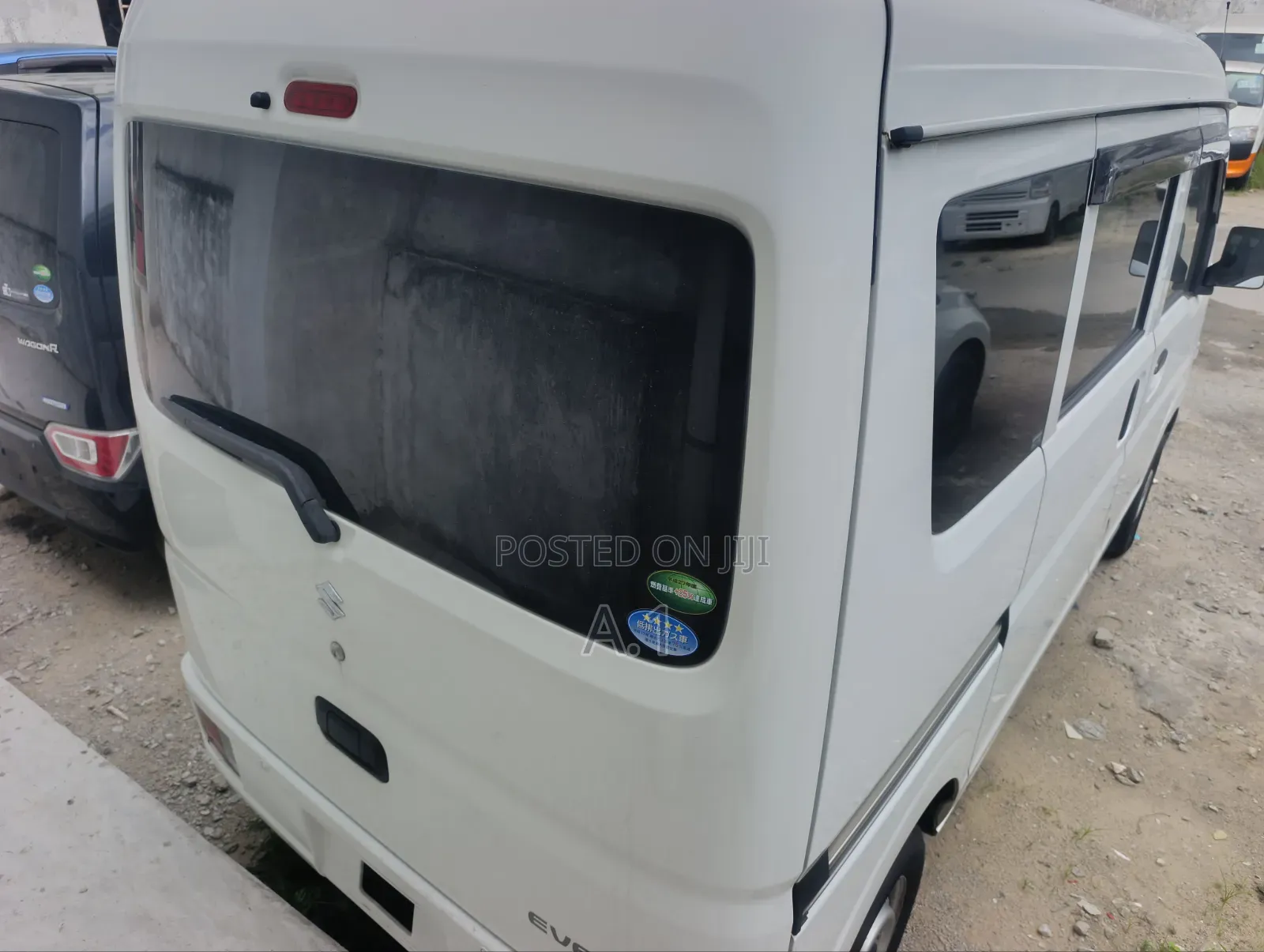 New Suzuki Every 2019 White