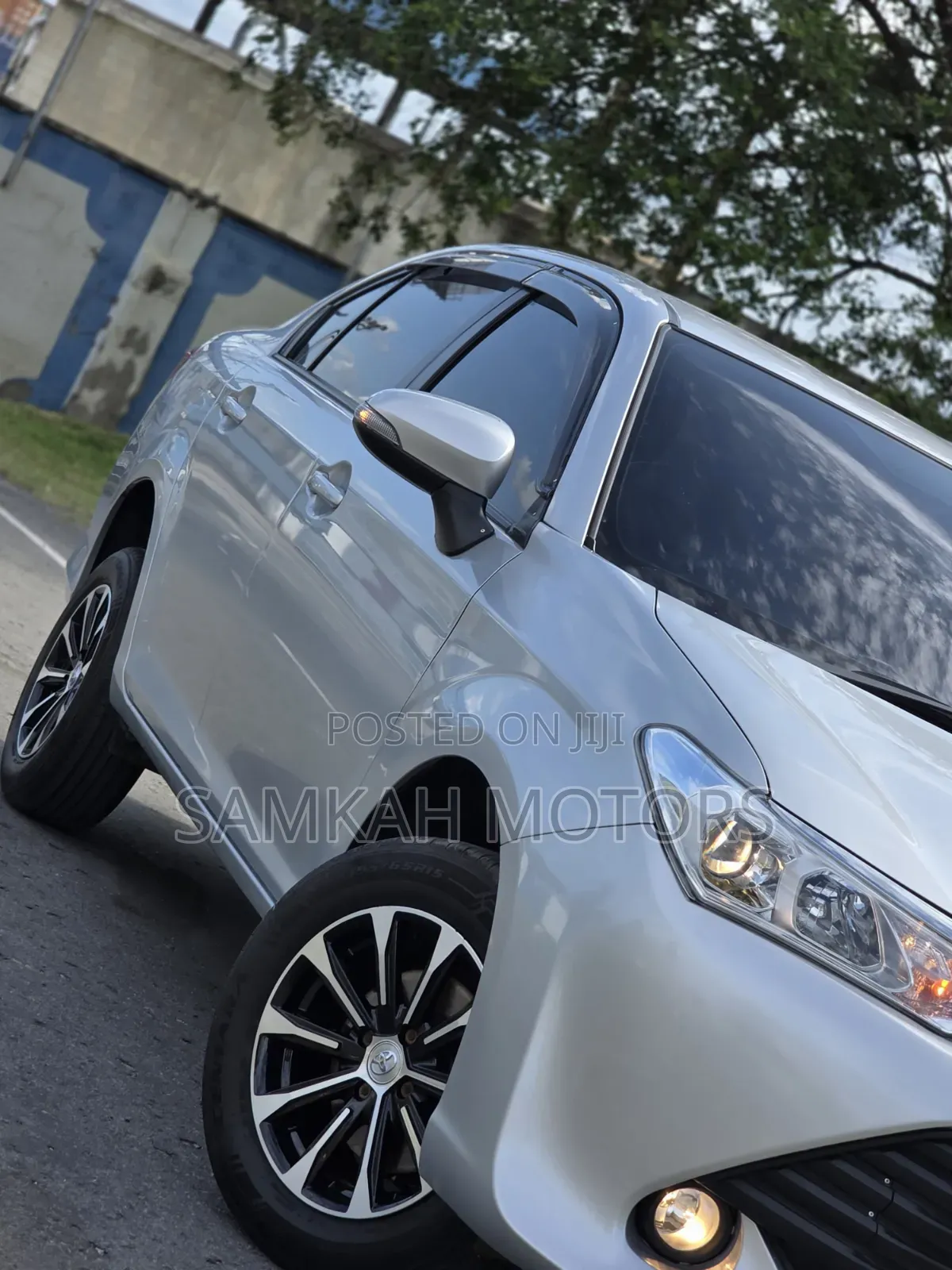 Toyota Axio 2018 Silver
