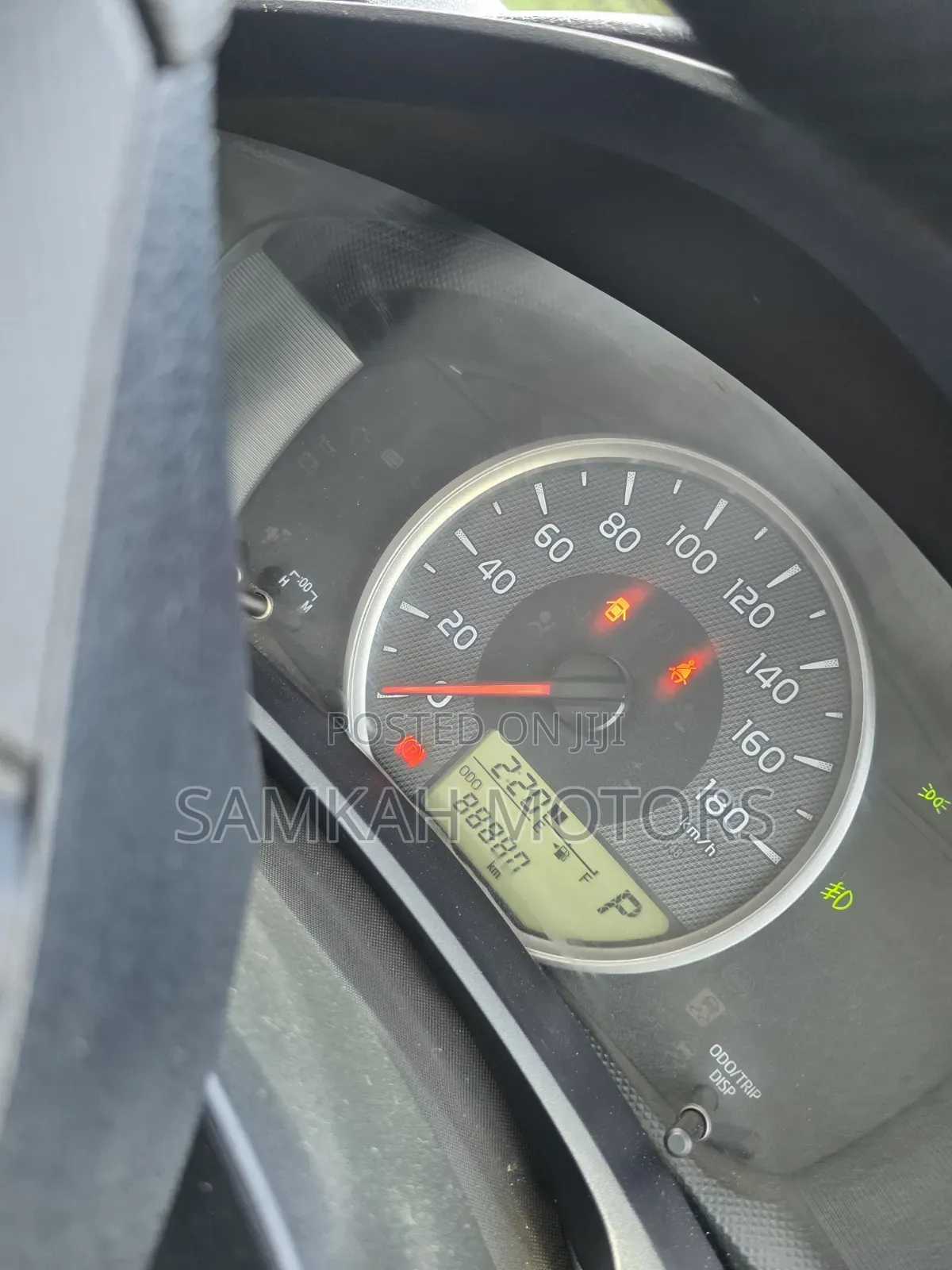 Toyota Axio 2018 Silver
