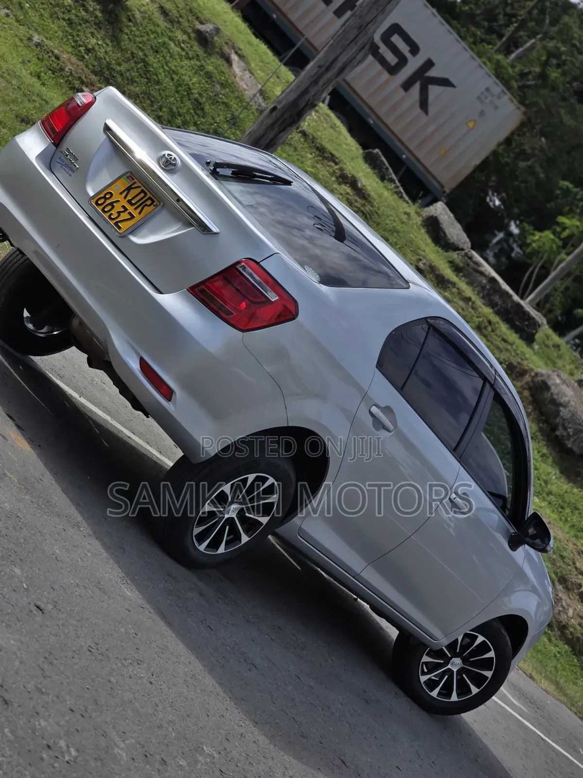 Toyota Axio 2018 Silver