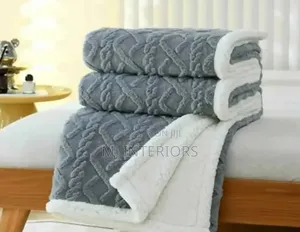 Extra Thick Winter Fleece Blankets
