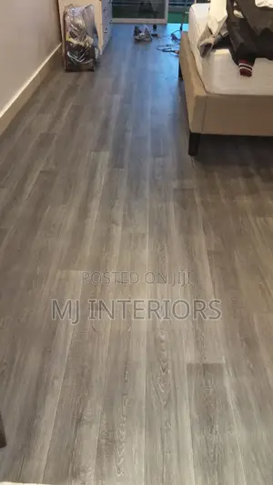 High Quality Mkeka Wa Mbao Vinyl Flooring Sheets at Affordable Price