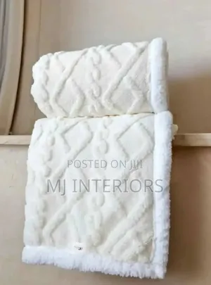 Heavy Wool-like Fleece Blankets
