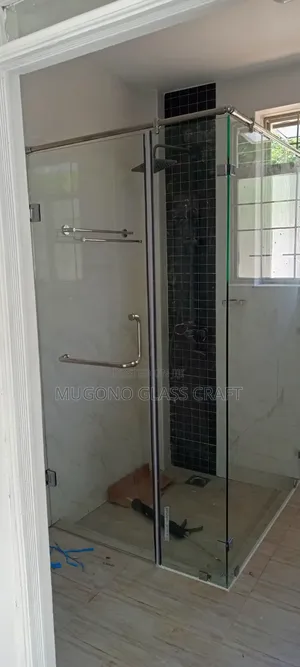 10mm Toughened Glass Shower Cubicle
