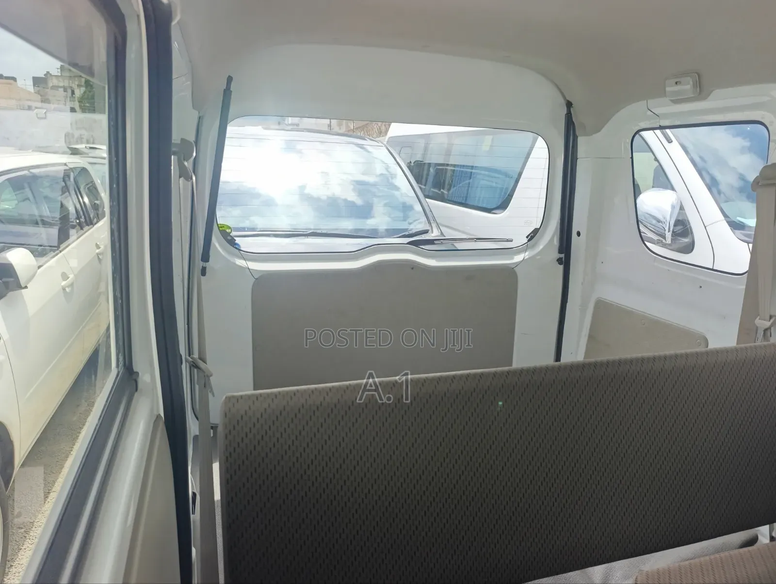 Mazda E2000 2019 White