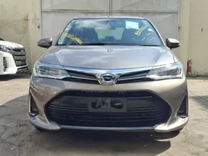 Toyota Axio 1.5 Hybrid 2WD 2019 Gold