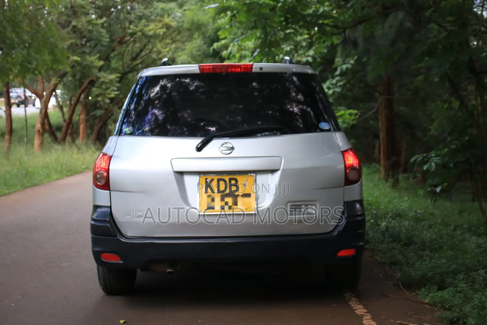 Nissan Advan 2014 Silver