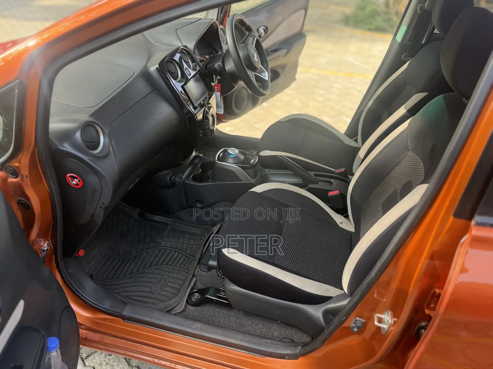 Nissan Note 2018 Orange