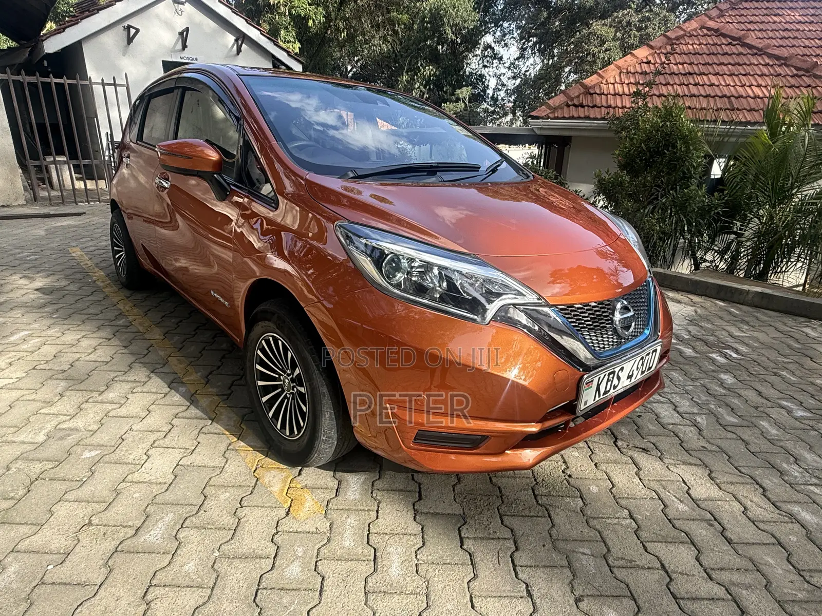 Nissan Note 2018 Orange