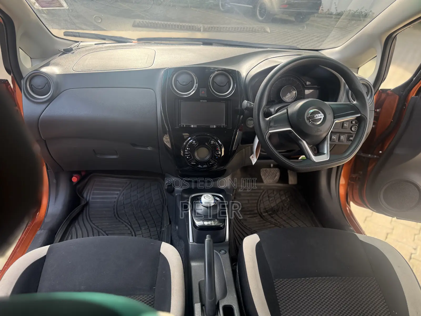 Nissan Note 2018 Orange