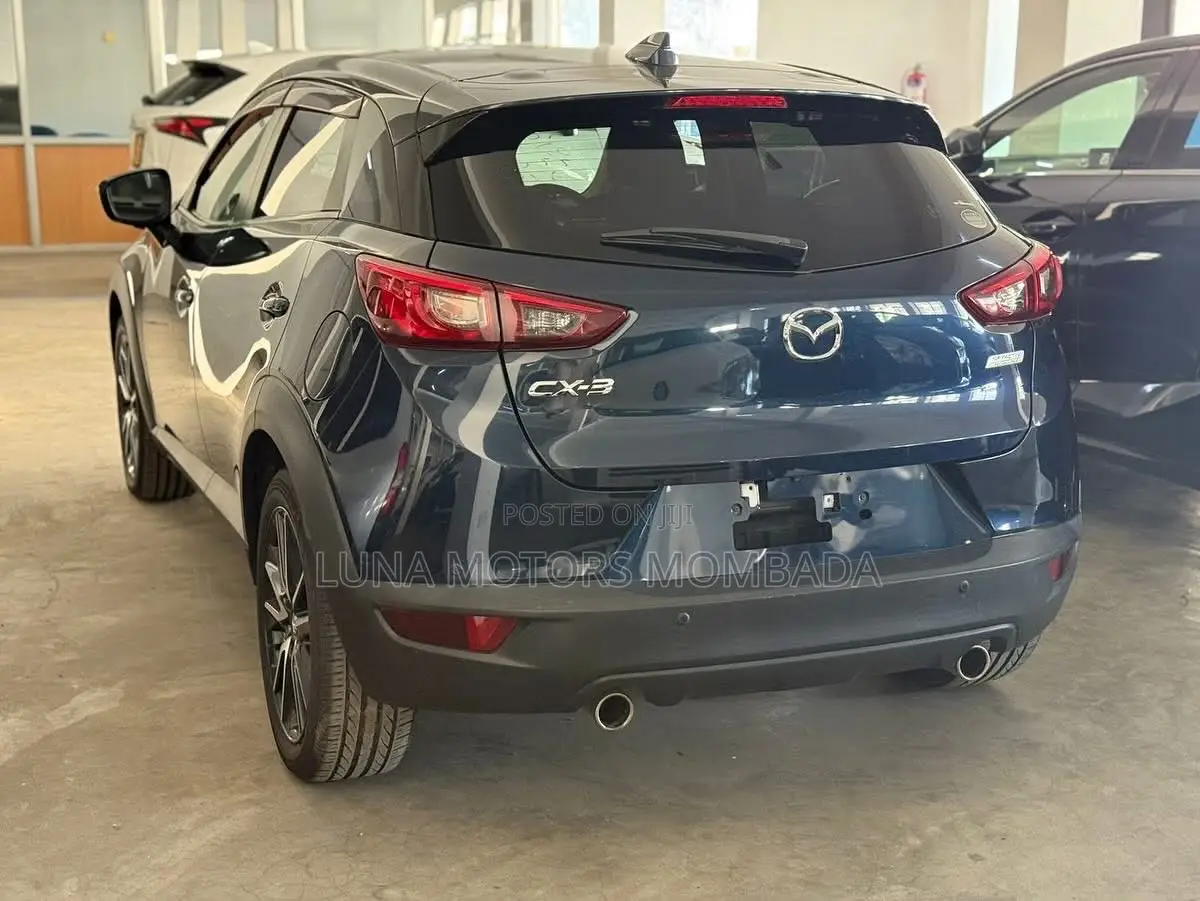 Mazda CX-3 2019 Blue