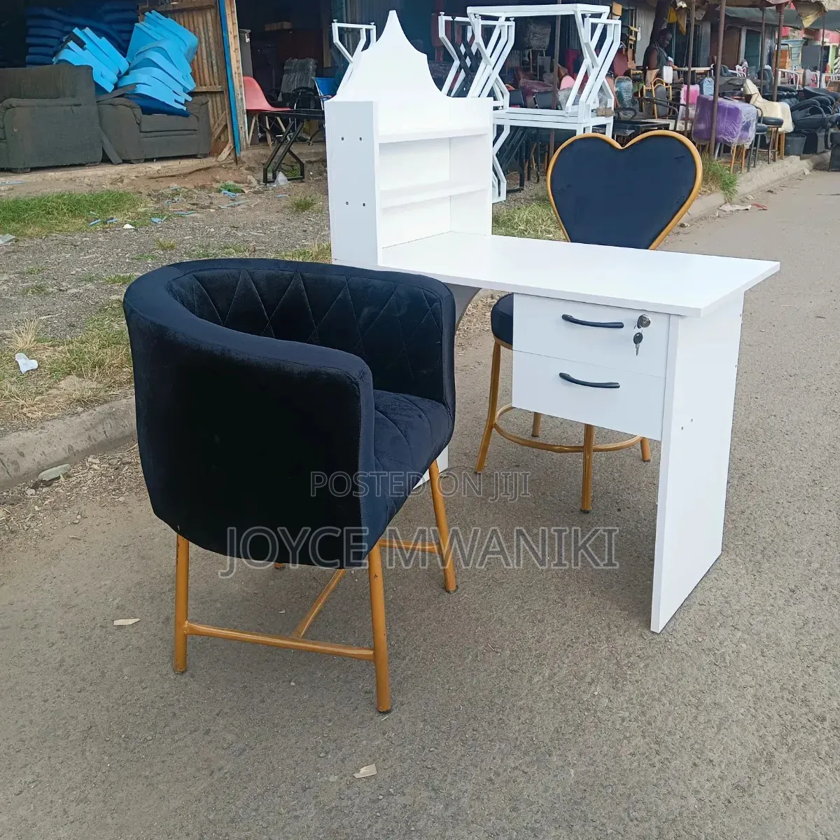 Manicure Set, Black Seats White Board Table 