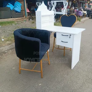 Manicure Set, Black Seats White Board Table 
