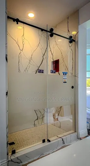 Black Accessories Frameless Shower Cubicle