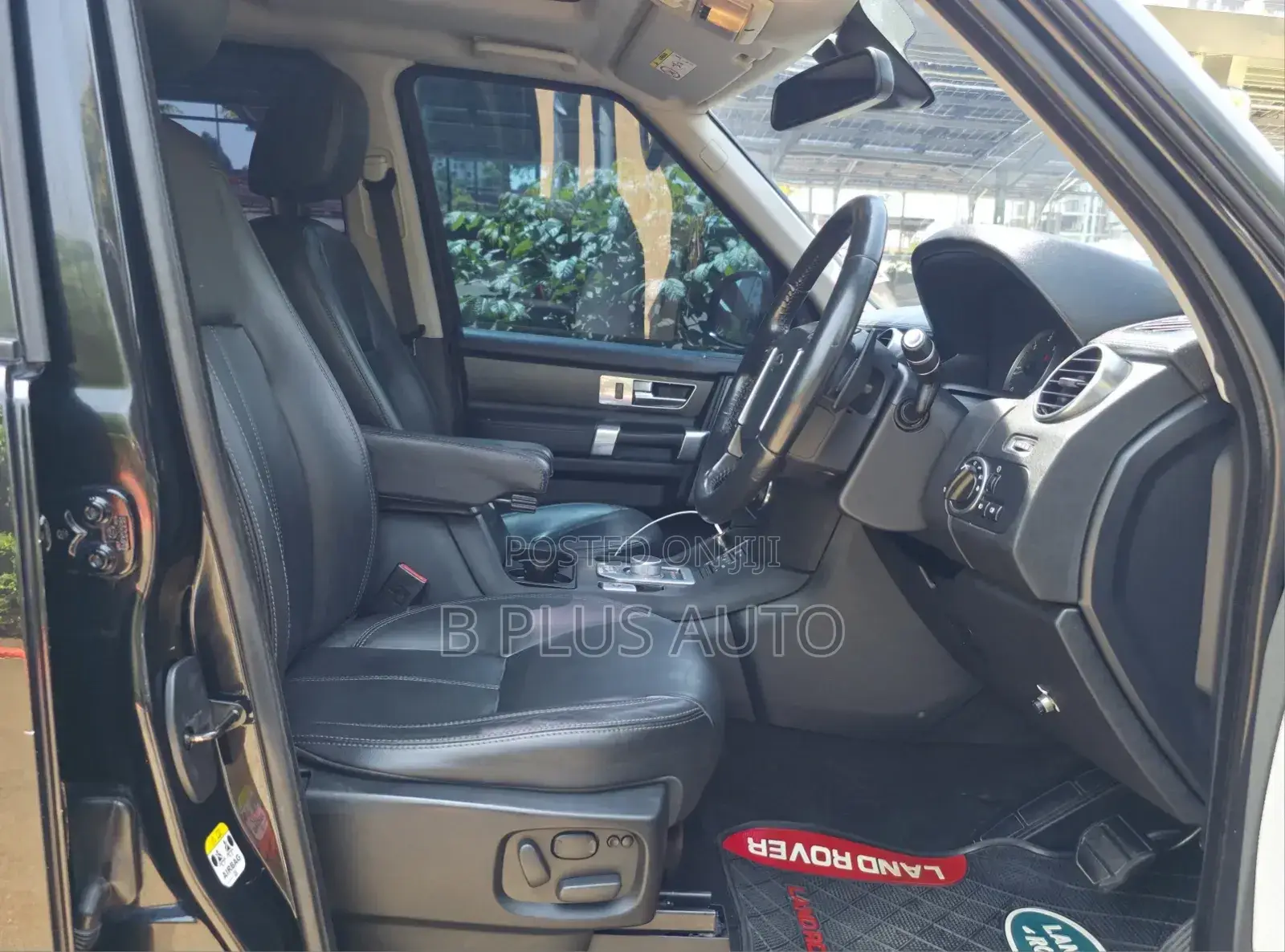 Land Rover Discovery 2016 Black