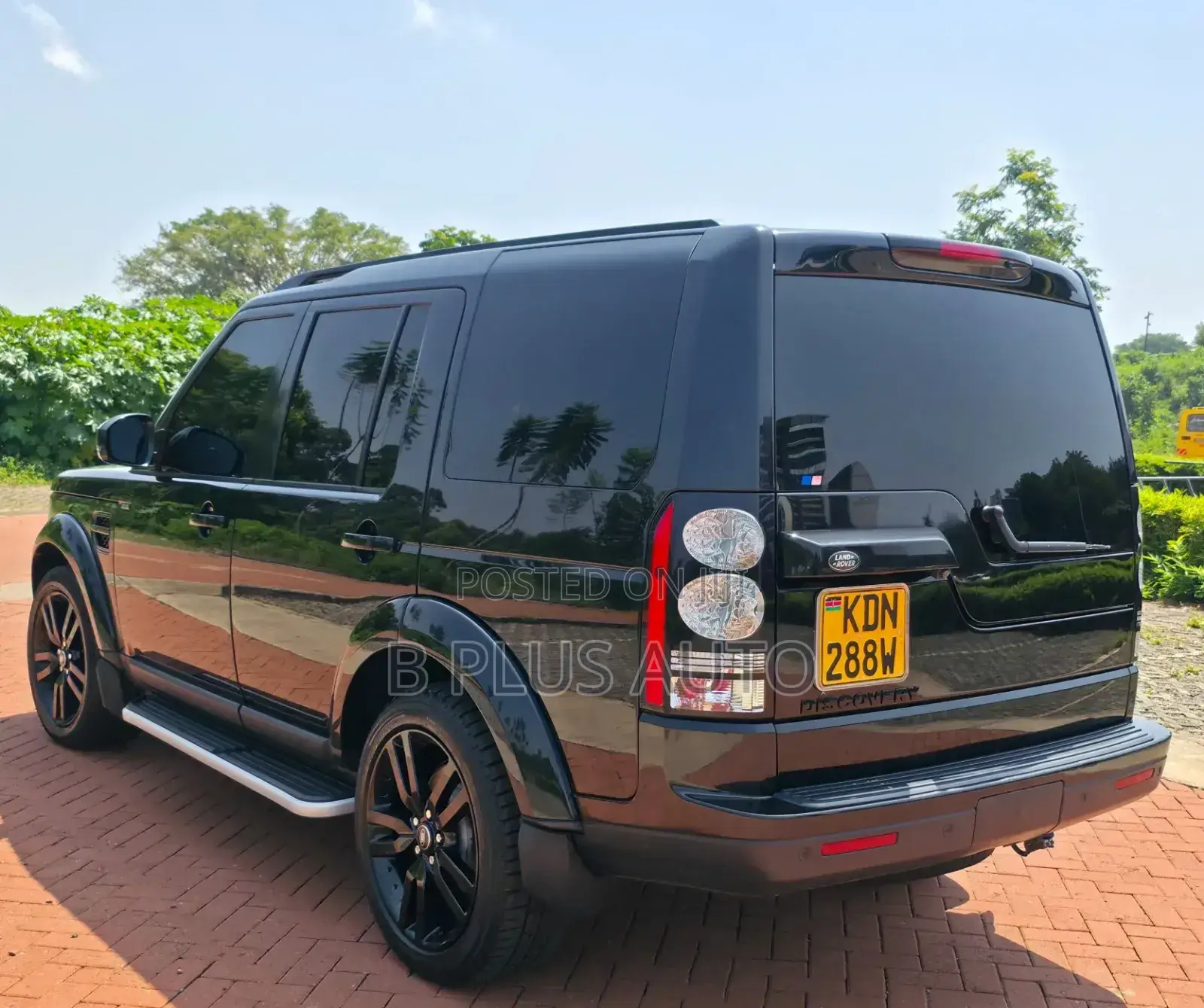 Land Rover Discovery 2016 Black