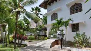 Furnished 8bdrm Villa in Watamu for sale