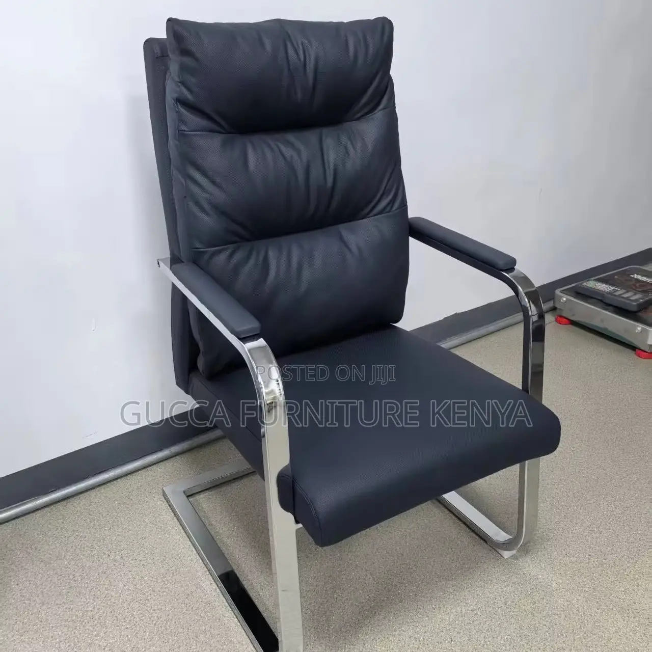Pu Leather Am Chrome Base Visitor Office Chair
