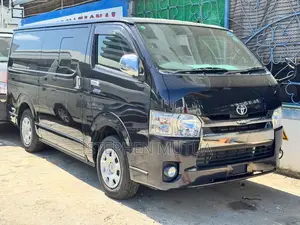 Toyota HiAce 2019 Black
