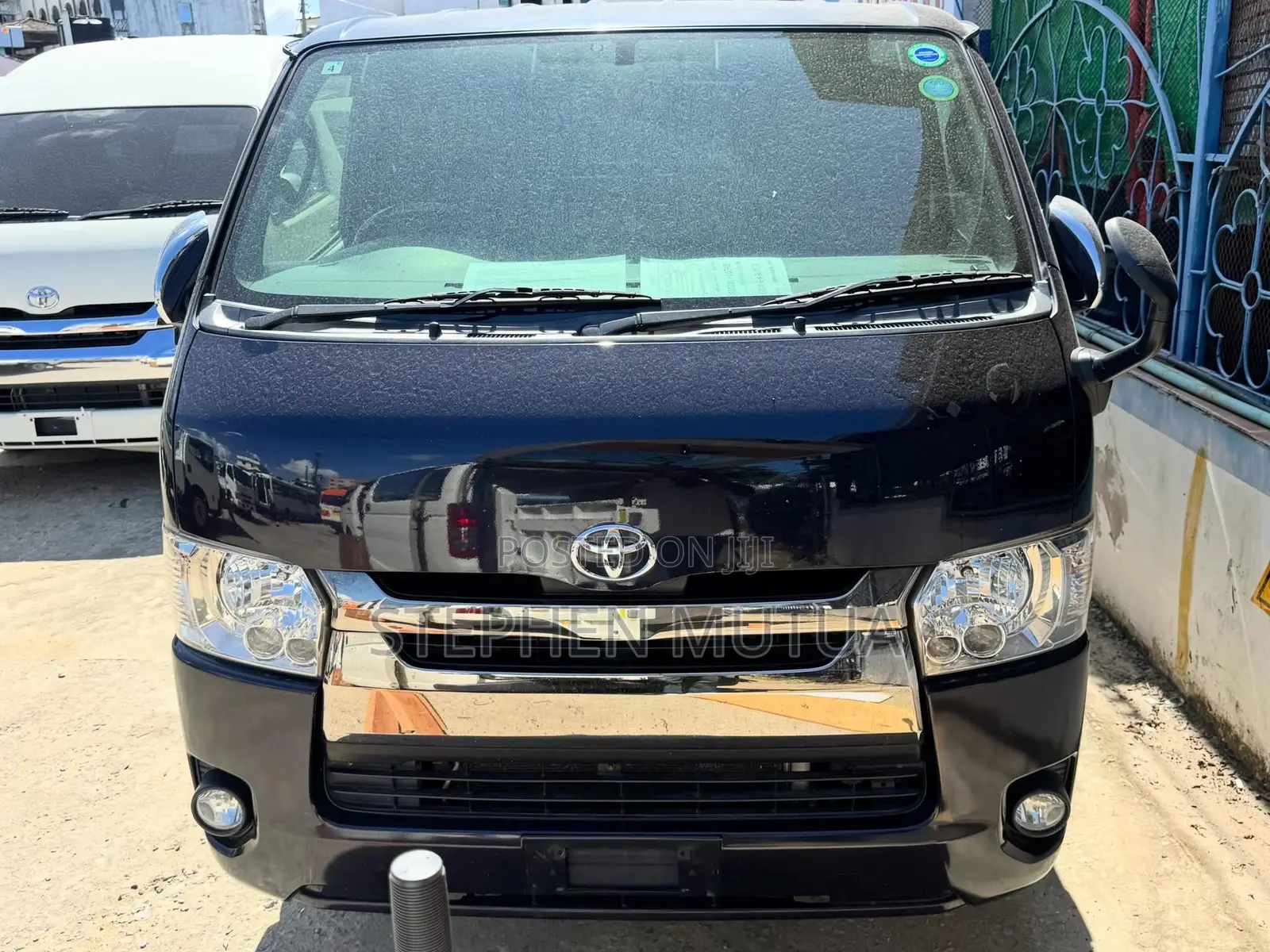 Toyota HiAce 2019 Black
