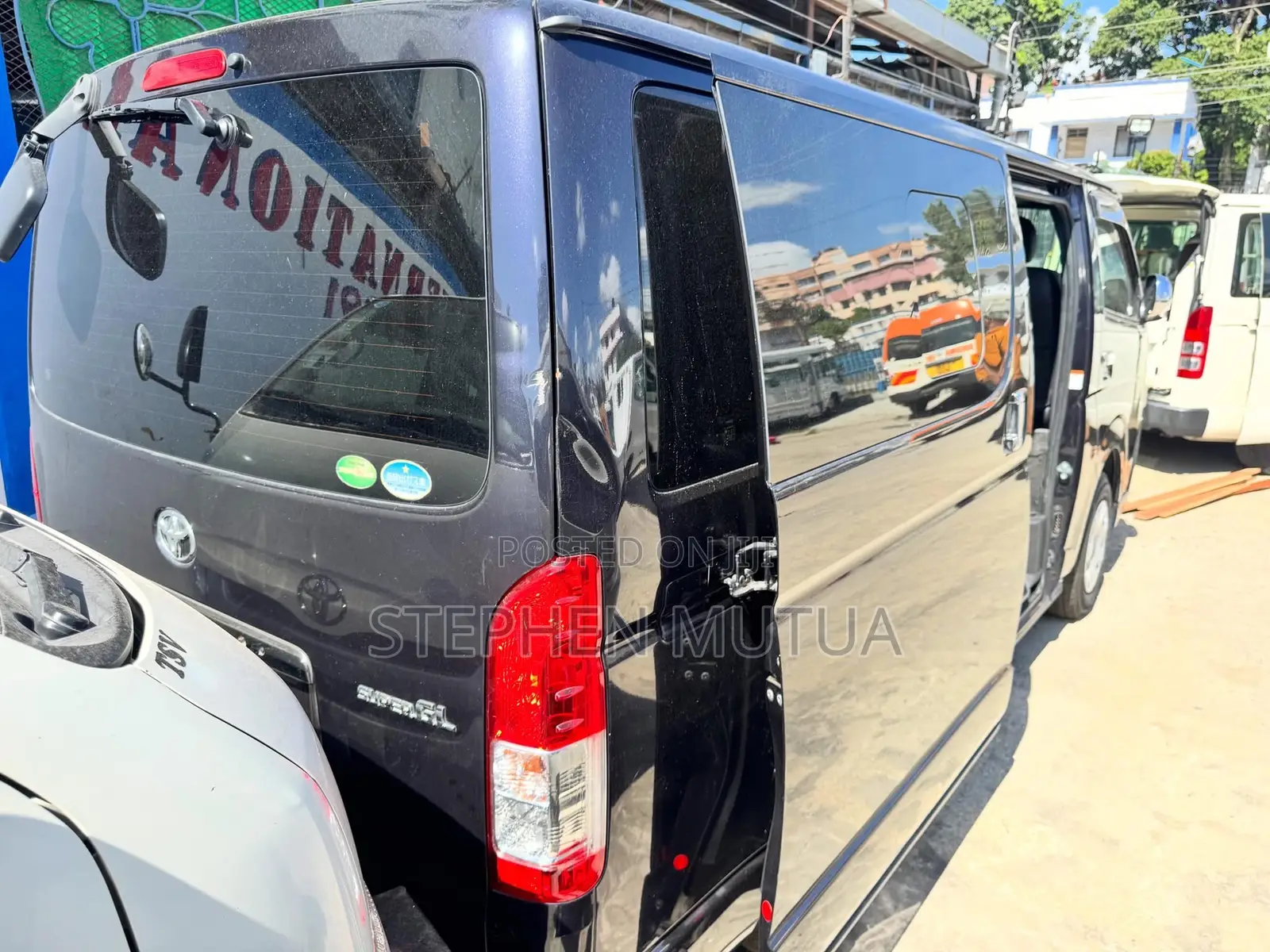 Toyota HiAce 2019 Black