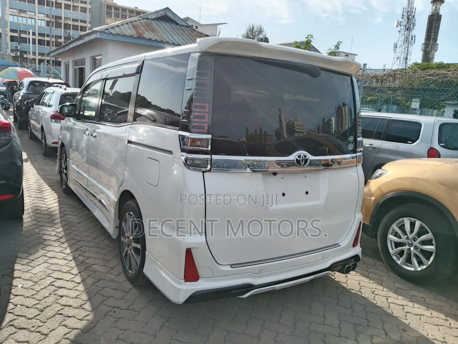 Toyota Noah 2020 White