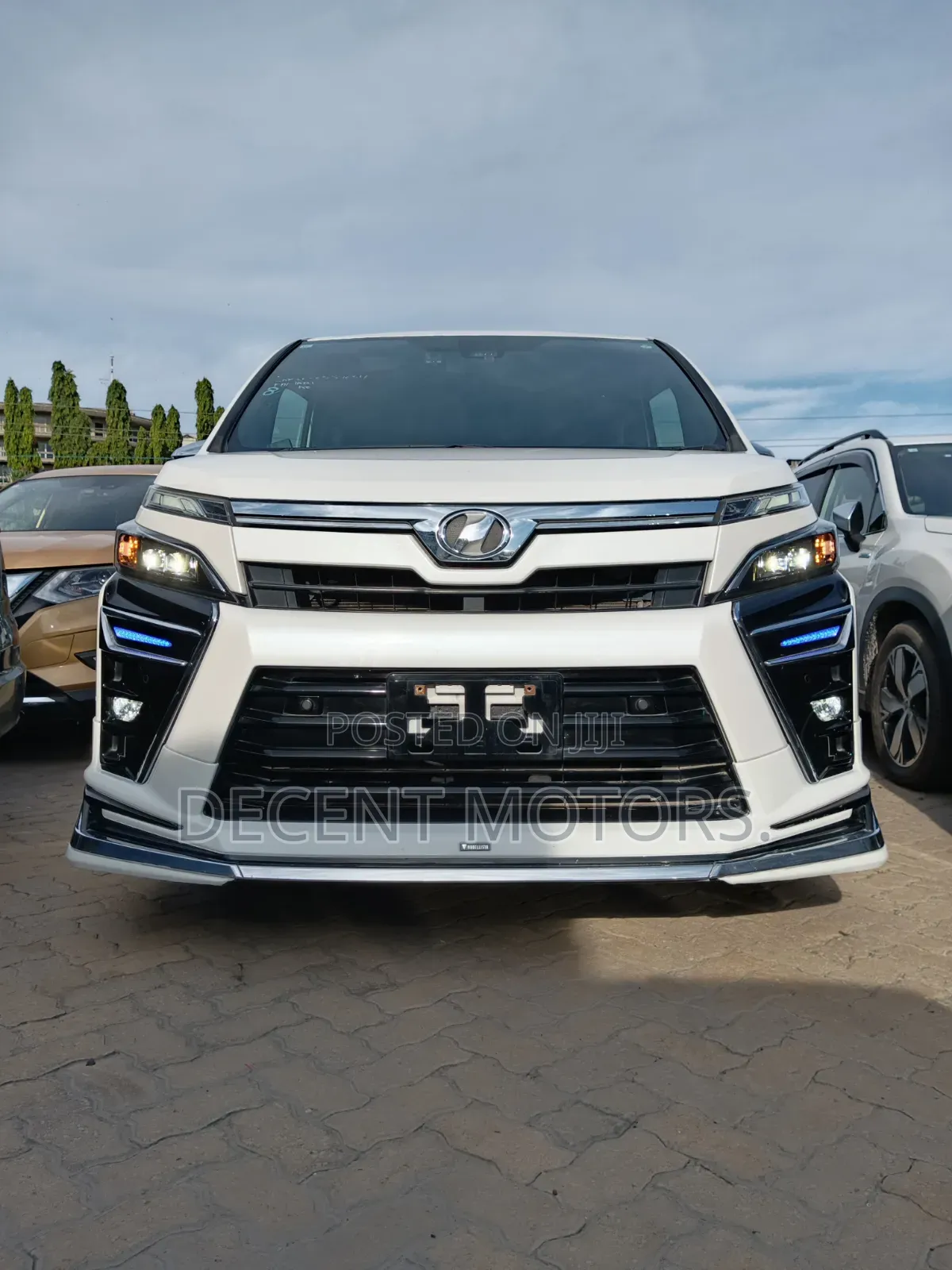 Toyota Noah 2020 White