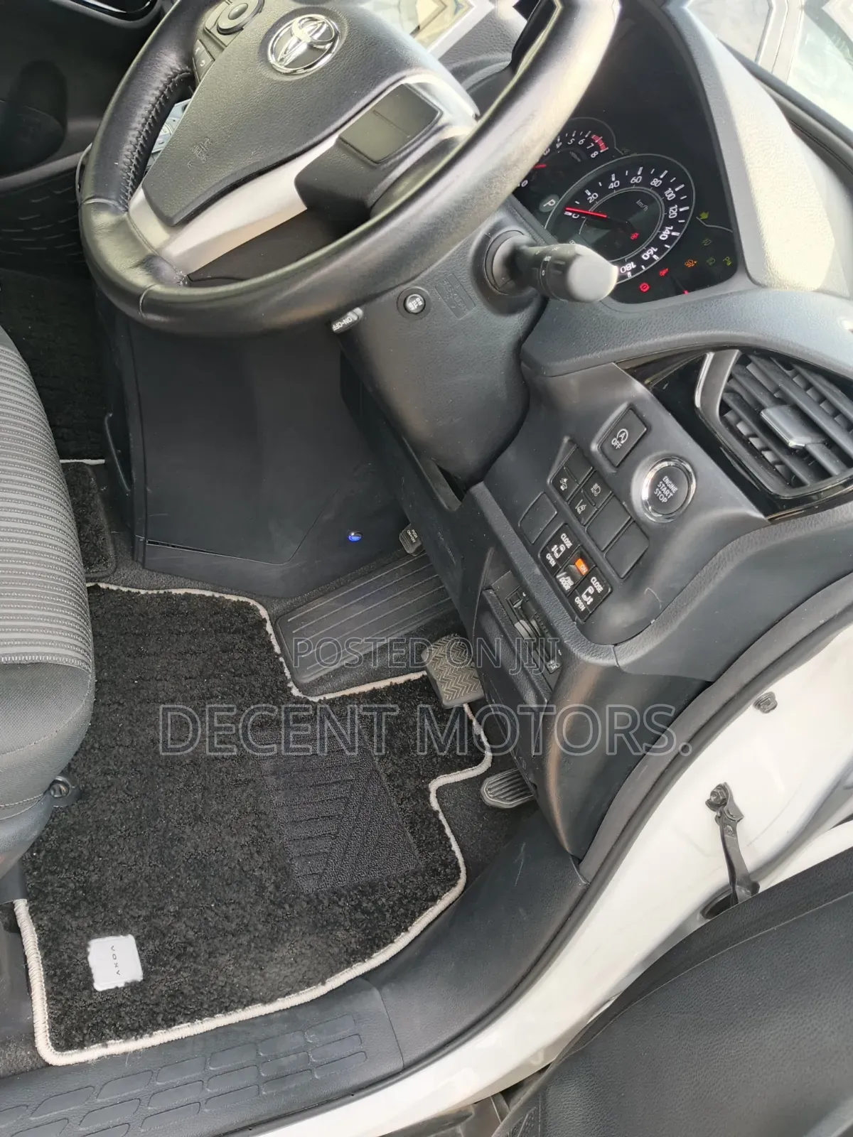 Toyota Noah 2020 White
