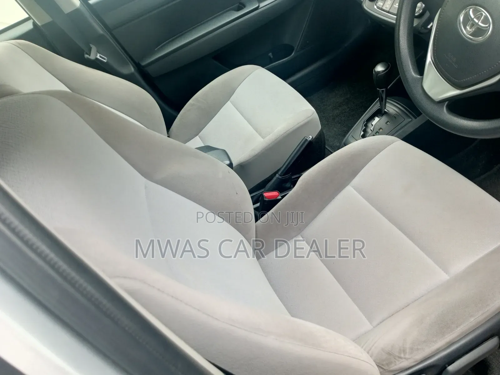 Toyota Axio 2017 Silver