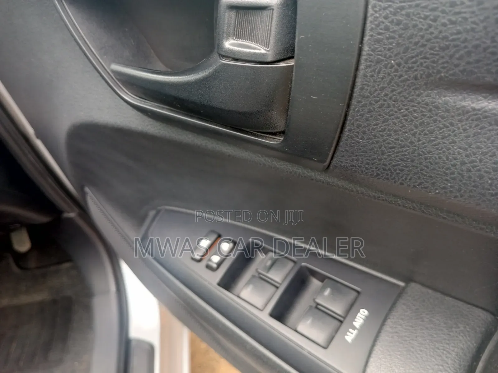 Toyota Axio 2017 Silver