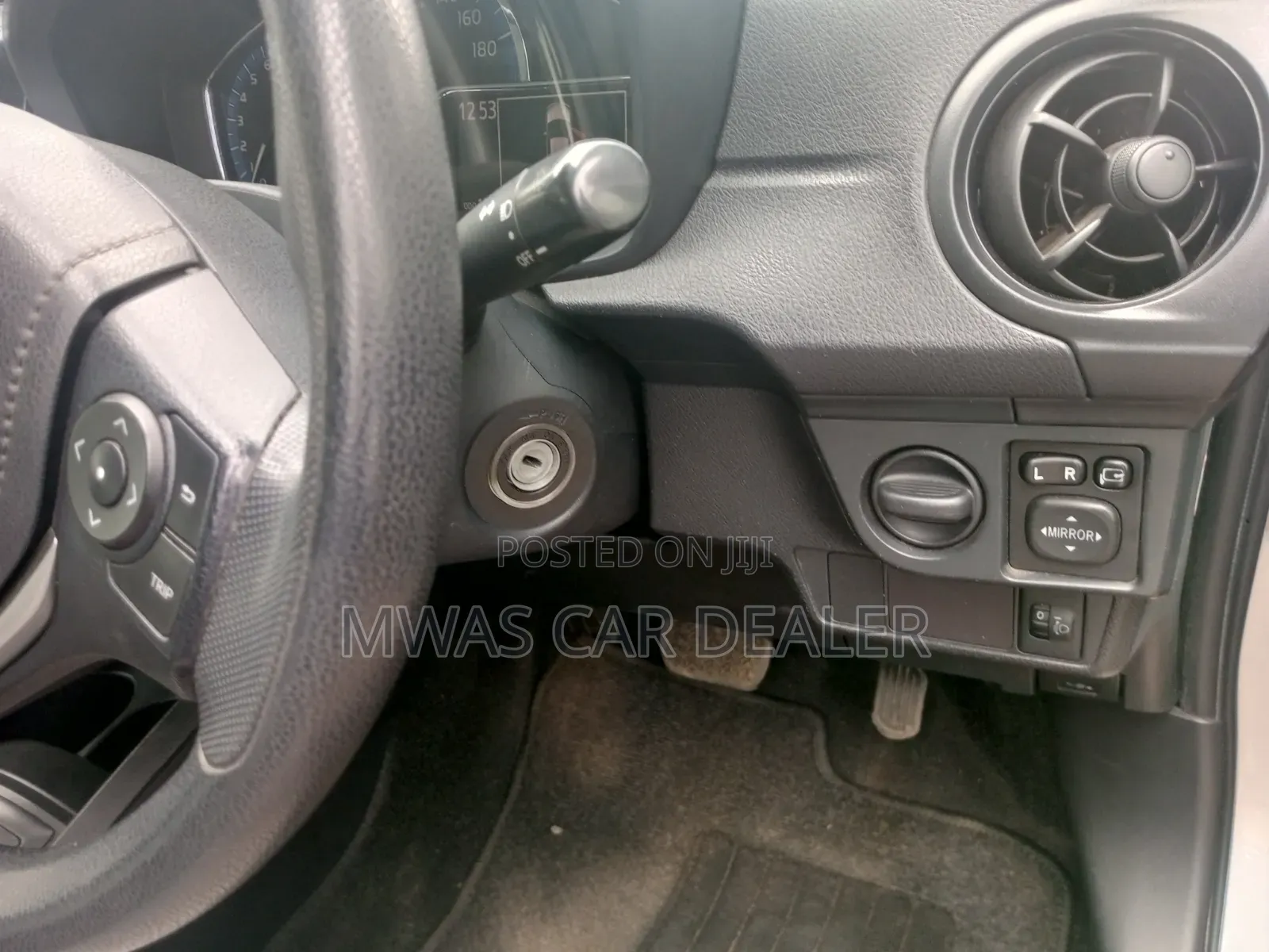 Toyota Axio 2017 Silver