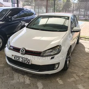 Volkswagen Golf 2011 White