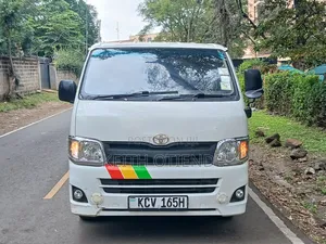 Toyota HiAce 2013 White