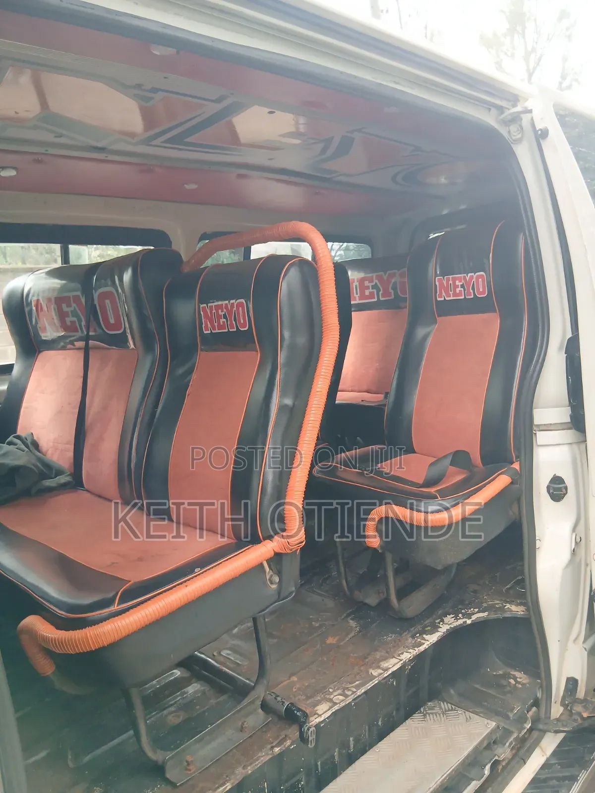 Toyota HiAce 2013 White