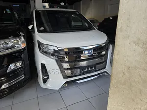Toyota Noah 1.8 FWD Hybrid (7 seater) 2020 White