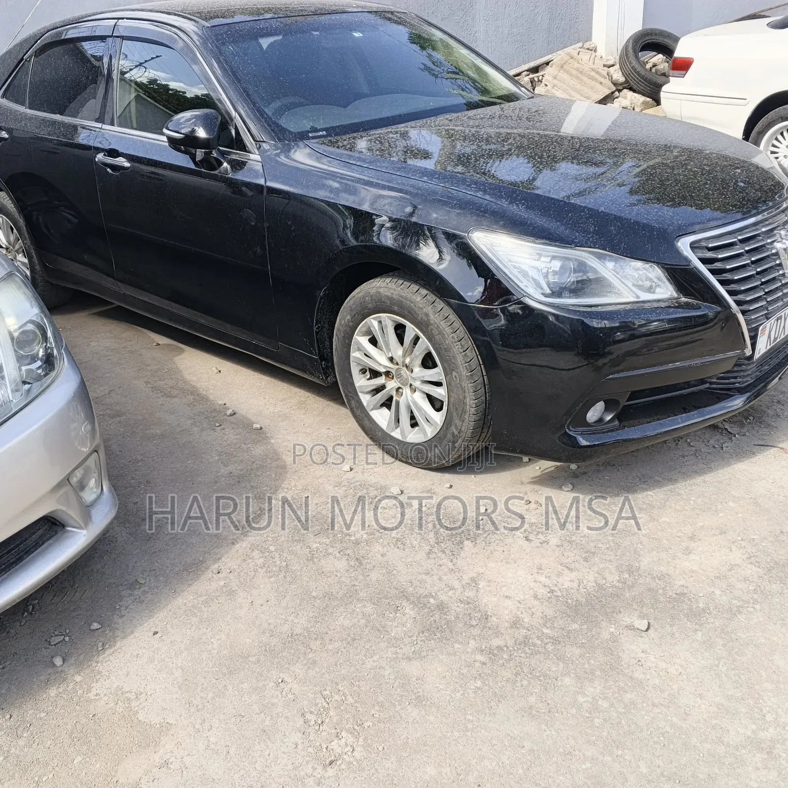 Toyota Crown 2018 Black