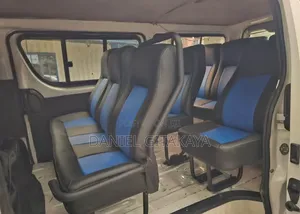 Toyota HiAce 2013 White