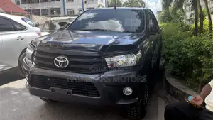 Toyota Hilux Revo Single Cab Deisel 2.8 RWD 2019 Gray