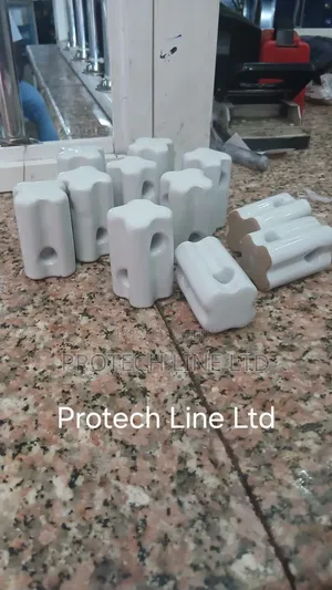 Ceramic Insulators for Electric Fence.