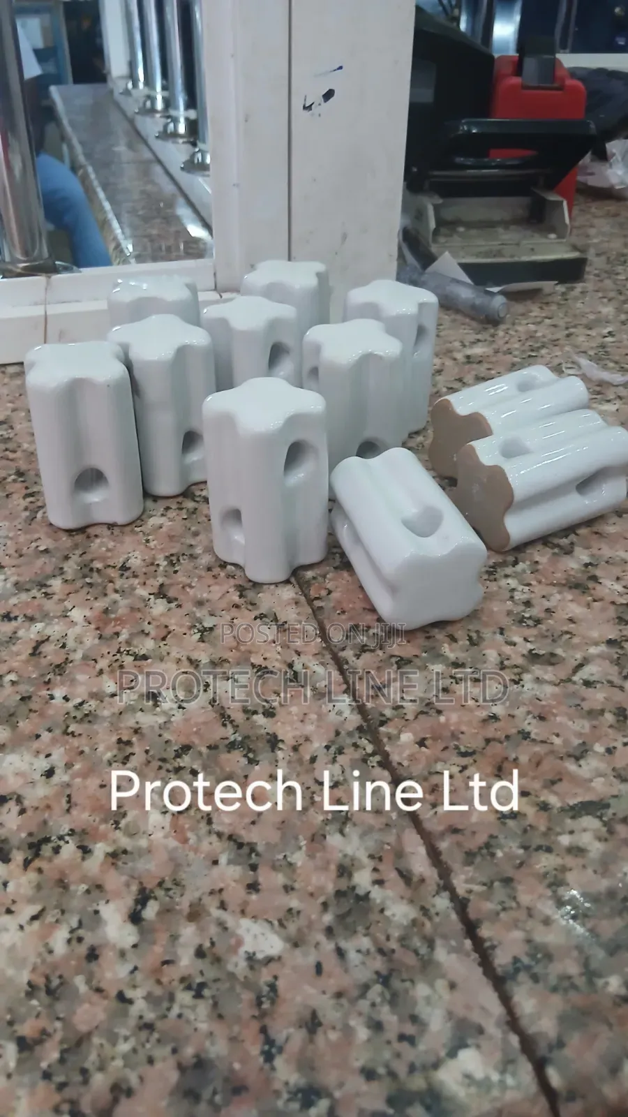 Ceramic Insulators for Electric Fence.