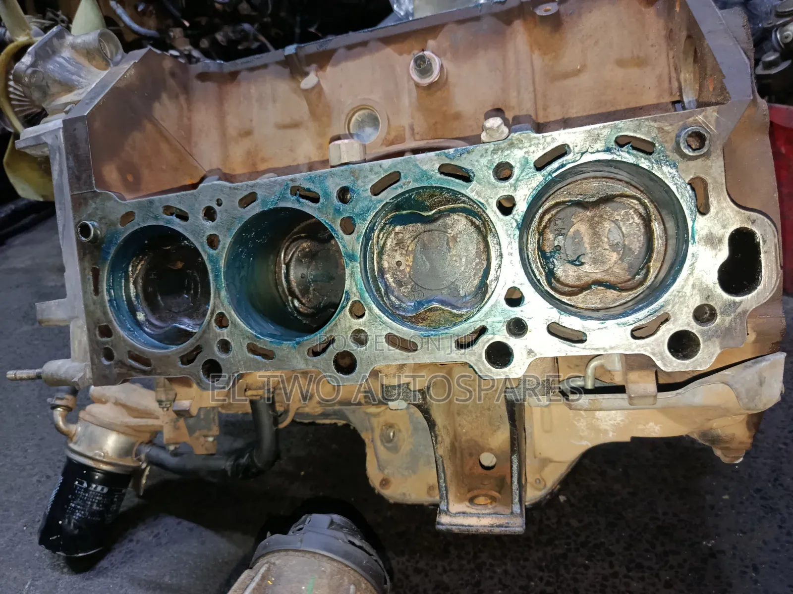 Toyota Petrol Half Engine 2uz