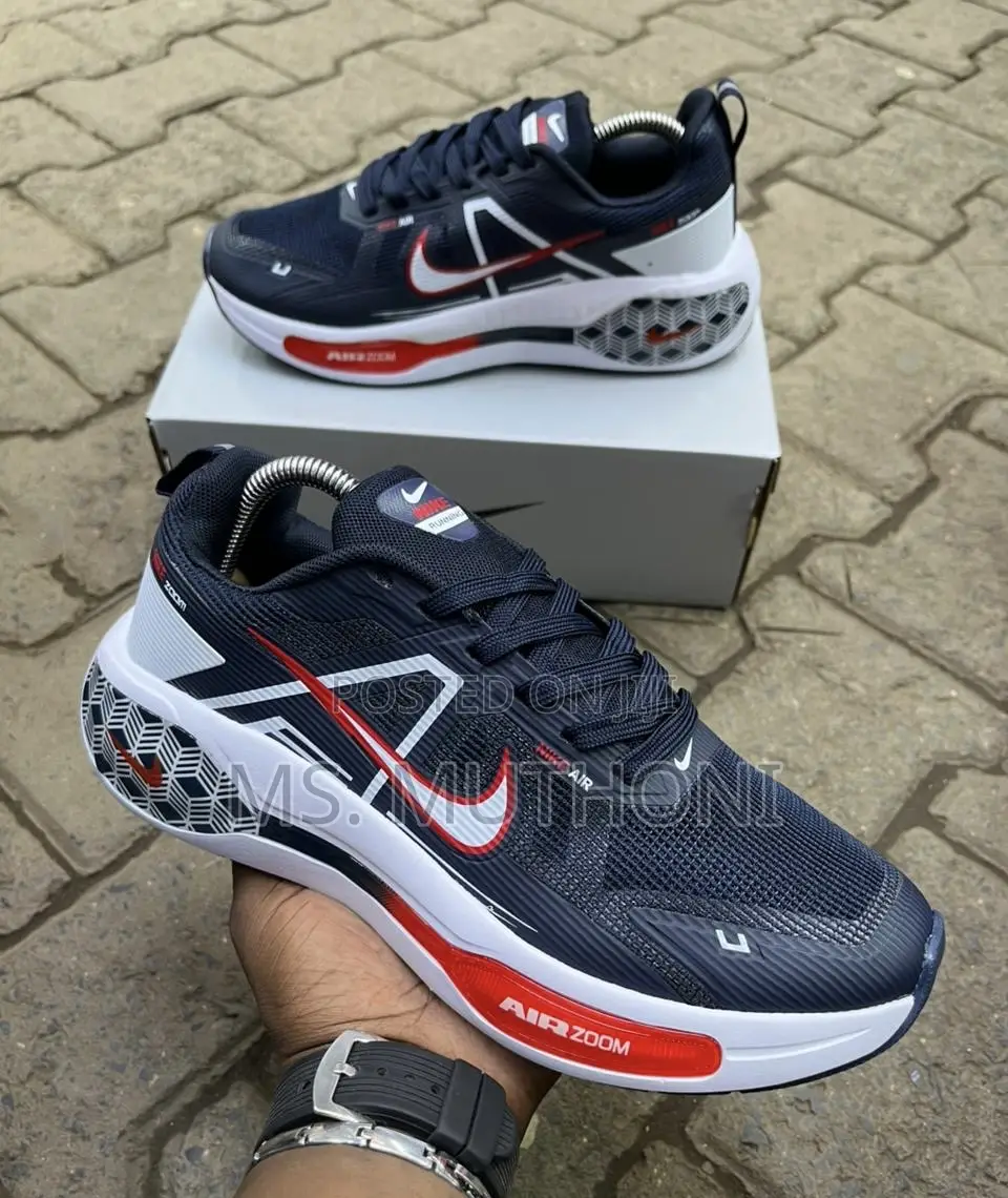 Well Cushioned Unisex Trainers