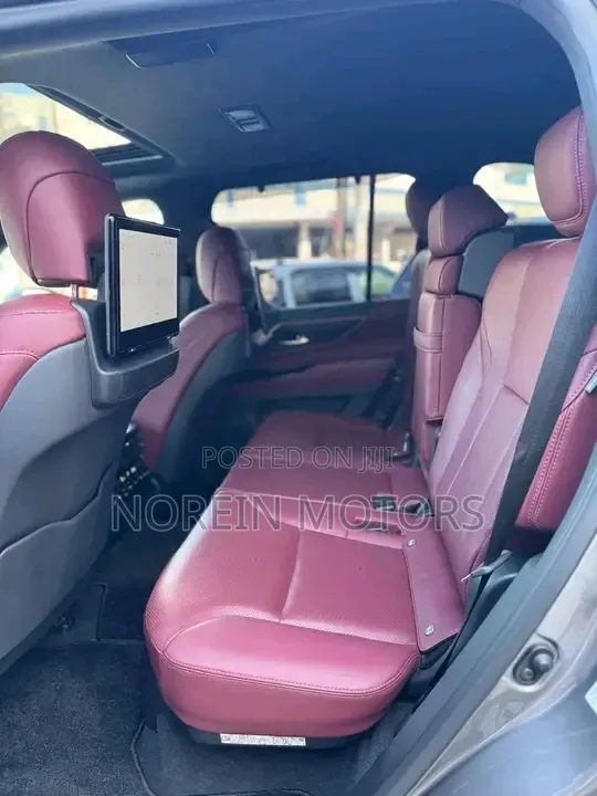 Lexus LX 500d 2023 Gray