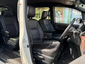 Toyota Esquire 2019 White