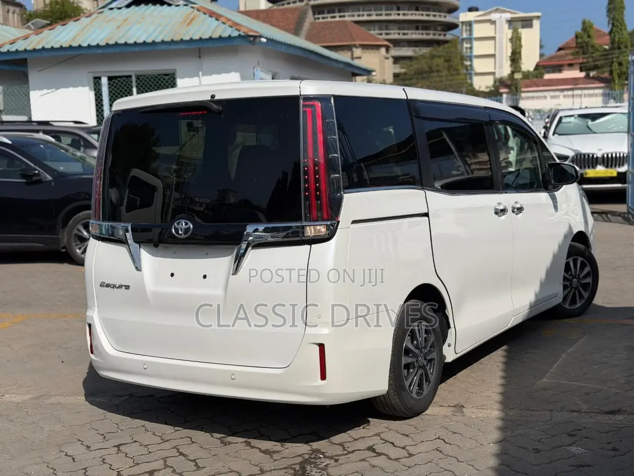 Toyota Esquire 2019 White