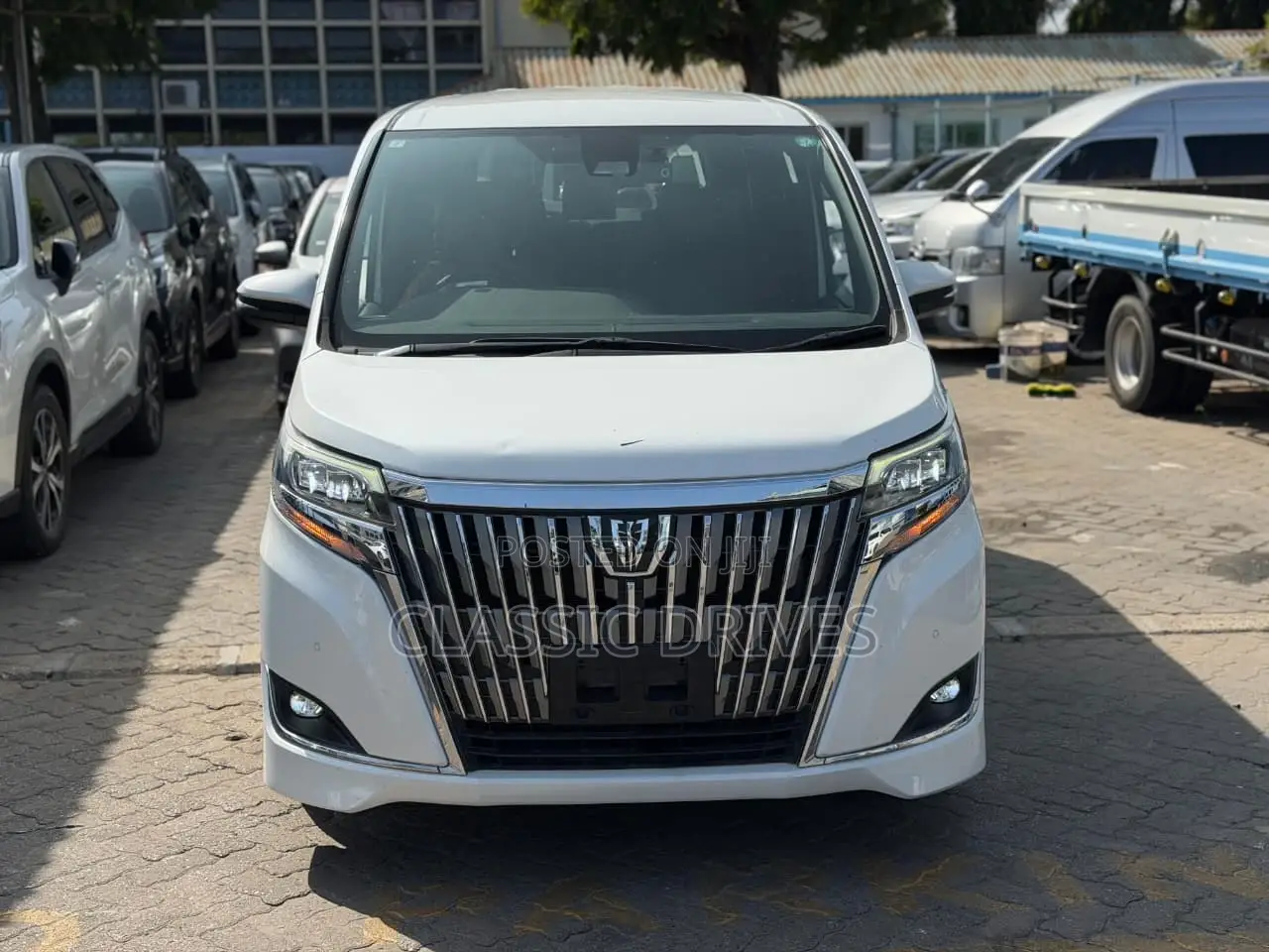 Toyota Esquire 2019 White