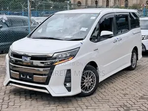 Toyota Noah 1.8 FWD Hybrid (7 seater) 2019 White