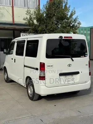 Toyota TownAce 2018 White