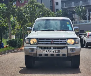 Mitsubishi Pajero 1999