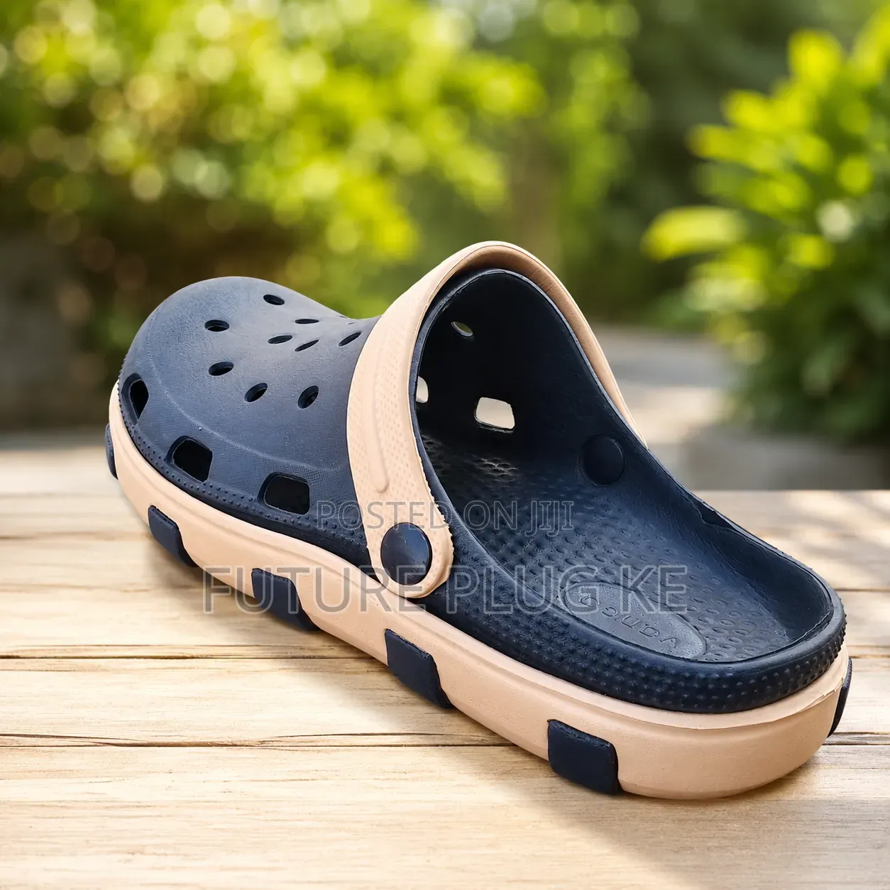 Vanca Brown and Black Clogs